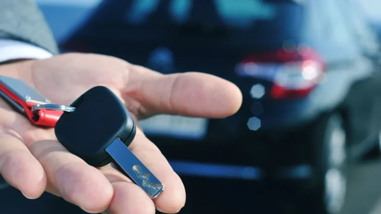 5 cuidados que todos os turistas precisam tomar na hora de alugar um carro