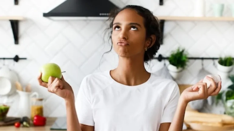 7 Mitos sobre cozinha saudável que os nutricionistas querem que você pare de acreditar agora