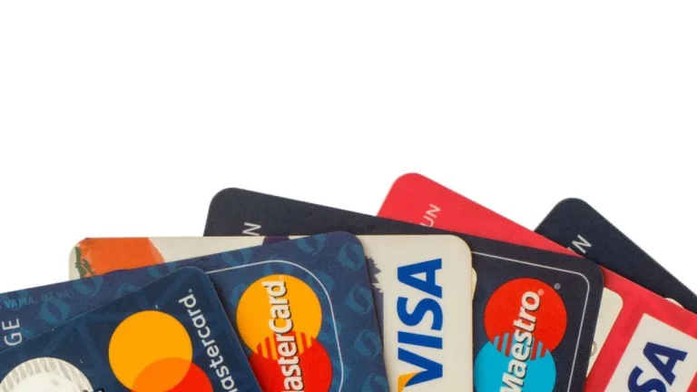 Cartões de crédito: 7 opções online fáceis de aprovar.