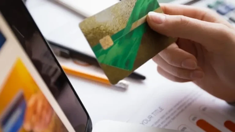 Cartão Co-branded: Saiba mais sobre como escolher e maximizar benefícios