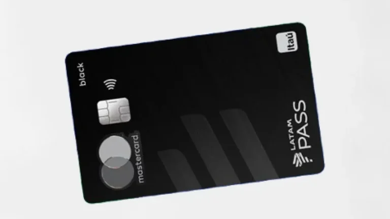Cartão LATAM Pass Black: Vale a pena? Veja os benefícios para viajantes frequentes