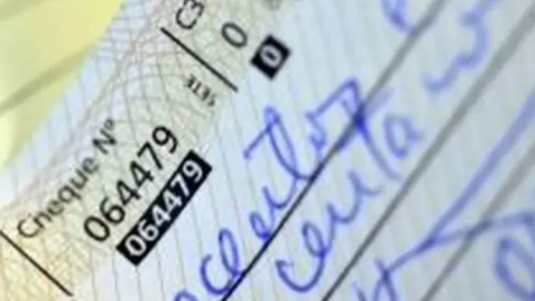 Cheque ainda existe? Saiba se o método de pagamento ainda é aceito