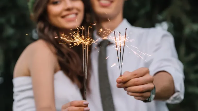 Como economizar no casamento? Confira dicas para organizar as finanças em casal