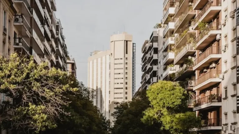 Crédito Imobiliário em 2025: Por que a classe média enfrenta mais dificuldades para financiar a casa