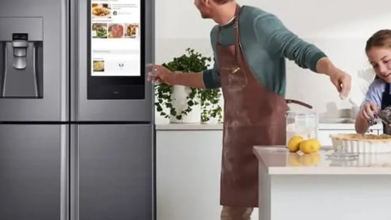 Geladeiras Inteligentes: Como a tecnologia está revolucionando a conservação de alimentos