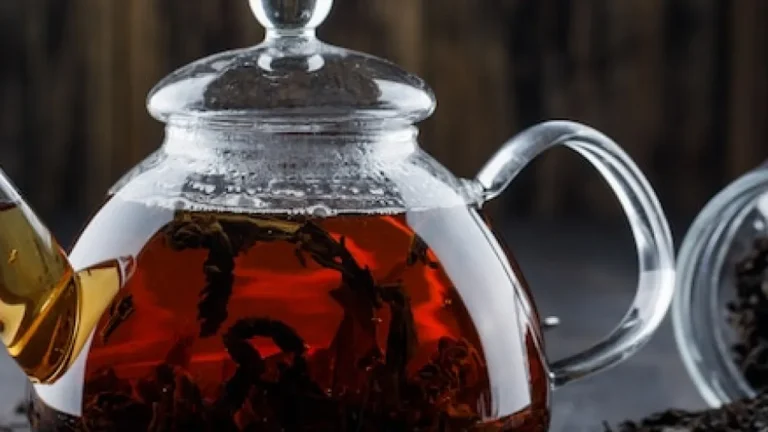 Qual o melhor chá para aumentar a energia? Especialistas revelam alternativa ao café