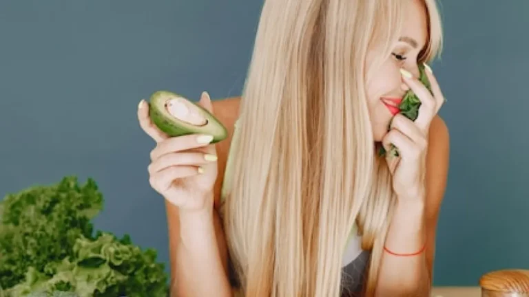 Alimentos para cabelos fortes e saudáveis: Veja como melhorar sua nutrição capilar